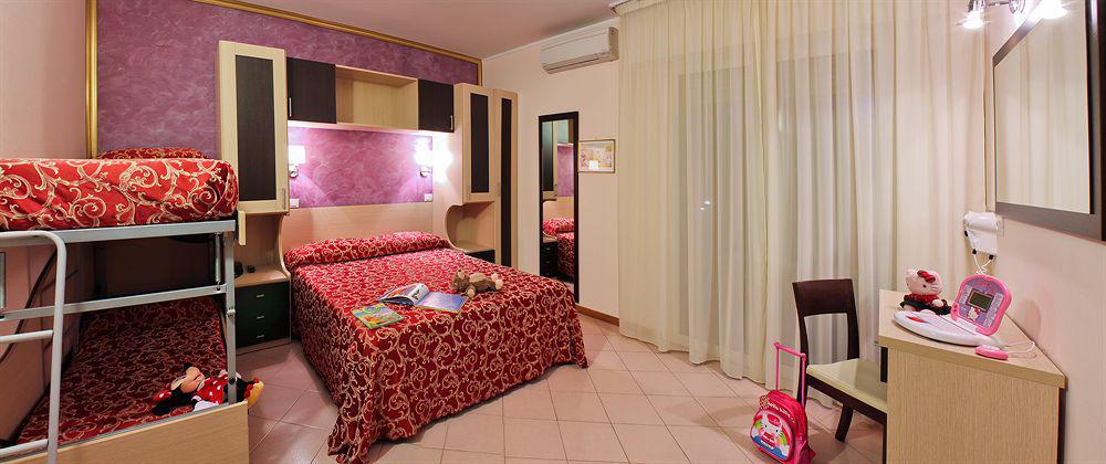 Hotel Aldebaran リミニ エクステリア 写真